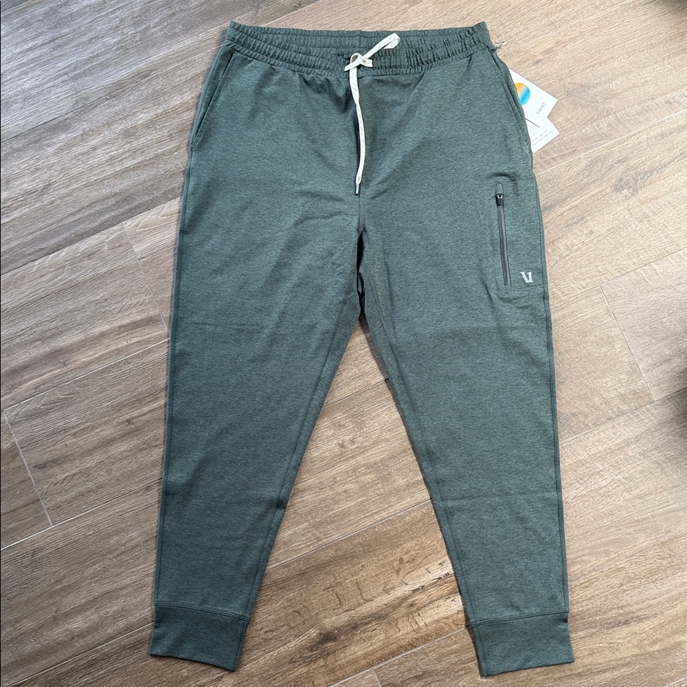 Vuori Men's Dark Green Joggers
